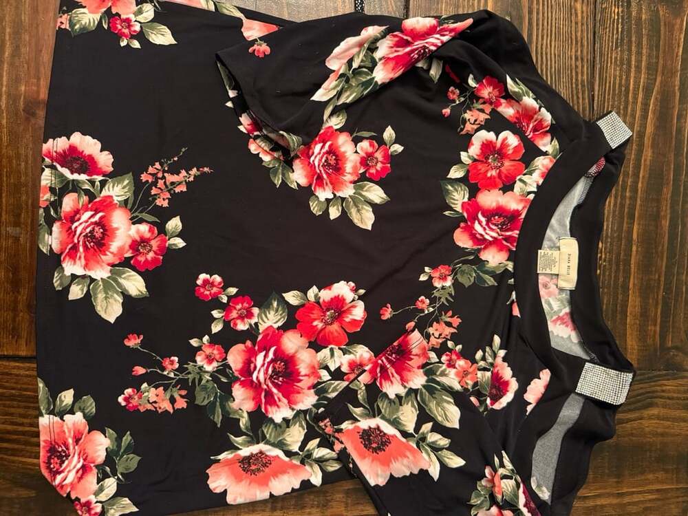 Diana Belle Floral Blouse Size L Black Rhinestone Cold Shoulder